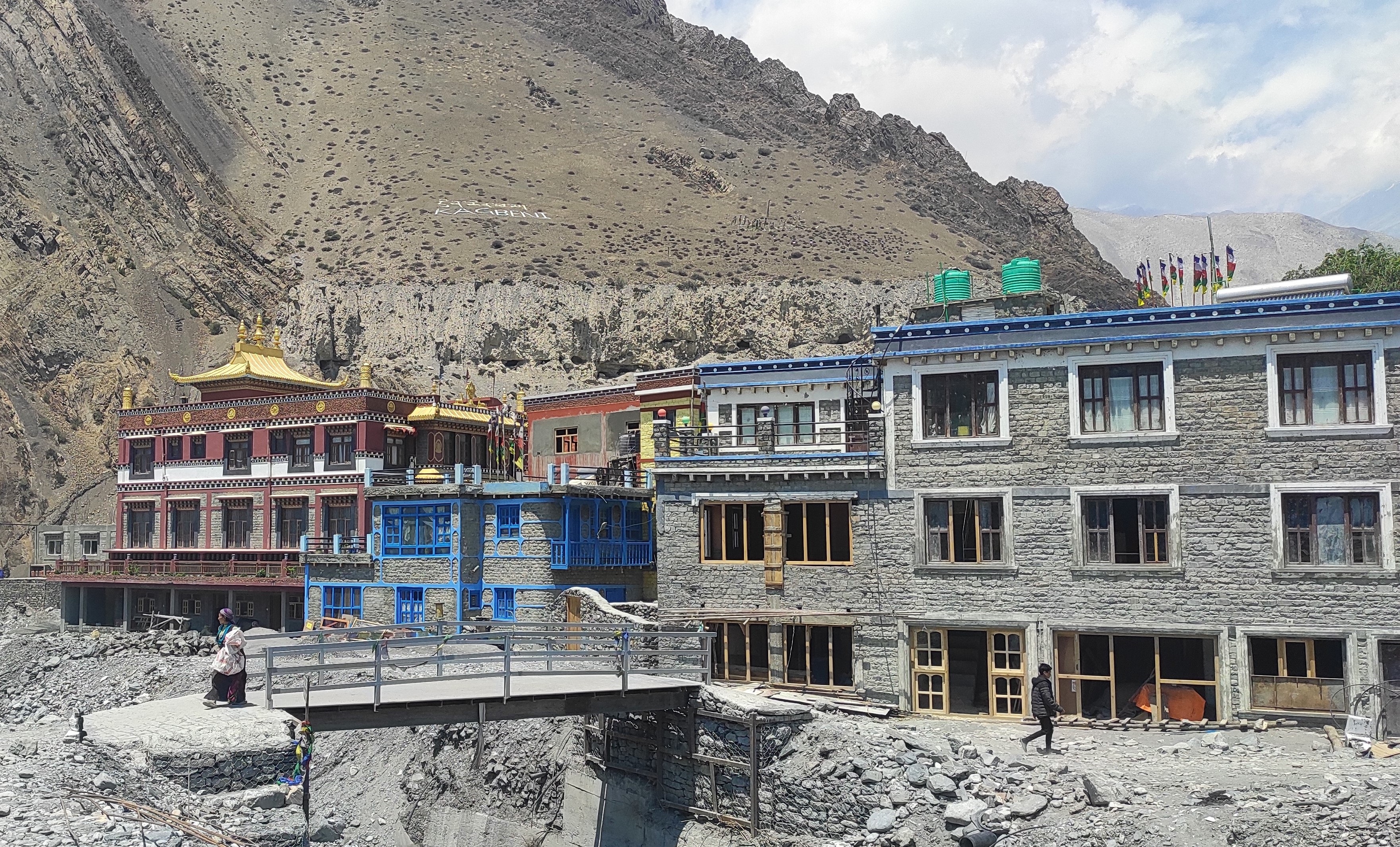 kagbeni bazar.jpg